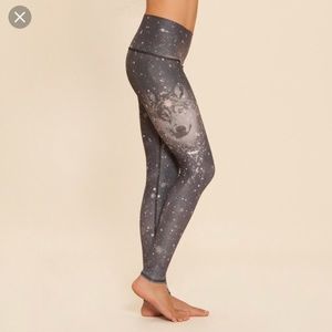 Teeki run with the wolves wolf hot yoga pant sz S